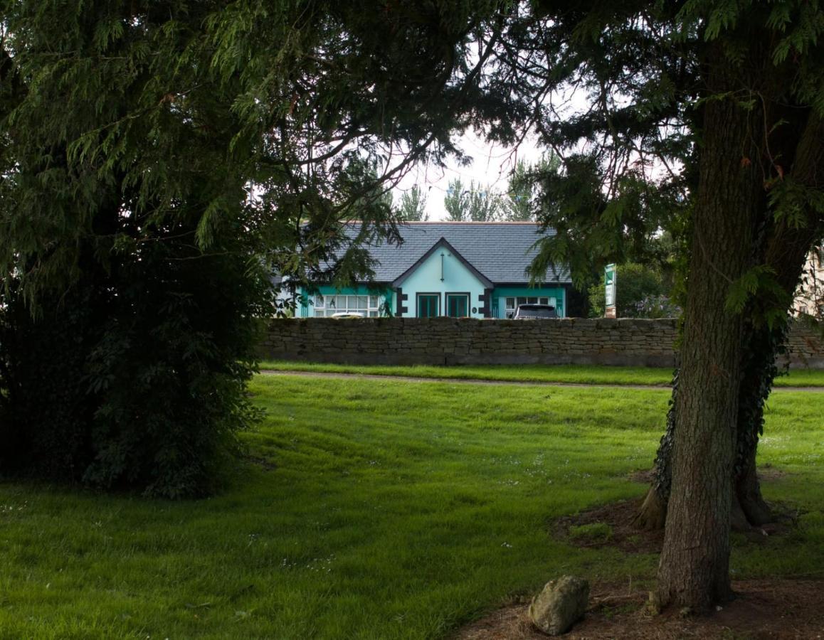 Old School House Belcoo Apartment Exterior photo